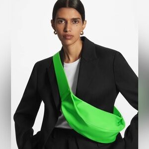 COS leather crossbody bag 💚💚💚